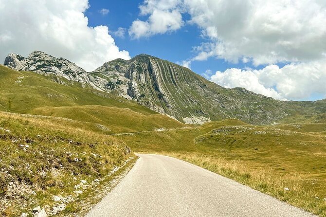 1-Day Montenegro Hiking Tour to Durmitor National Park - Škrčki Pogled, Jablan, and Black Lake: the viewpoints that justify the effort