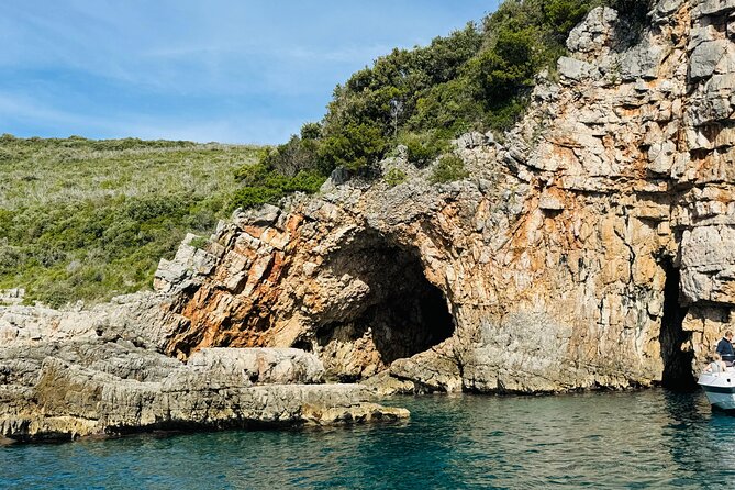 3 Hours Private Blue Cave Adventure (Free Drinks) - Blue Cave swim stop: how to make the most of your 30 minutes