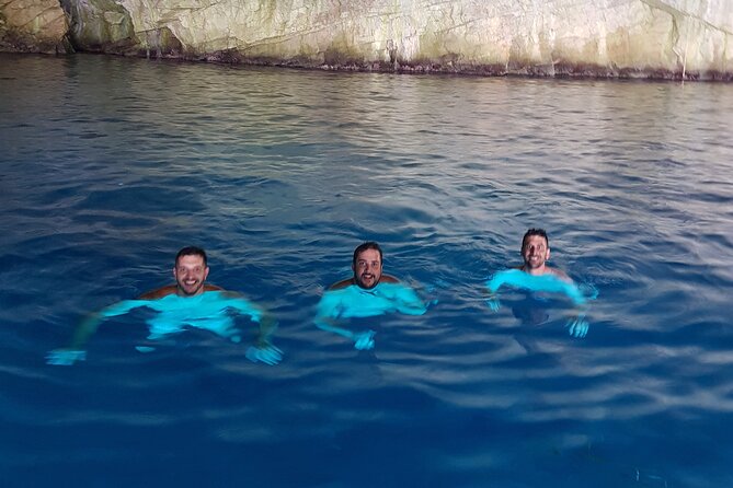 Blue Cave 3 hours PRIVATE tour with modern speedboat - The Captain’s Job: Handling Waves and Sharing the Sights