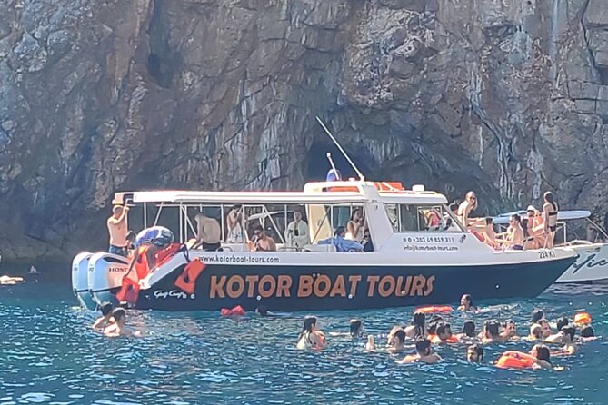 Blue Cave tour and lunch at the local Restaurant, all inclusive - 5h duration - Pickup in Kotor Bay vs. an extra charge