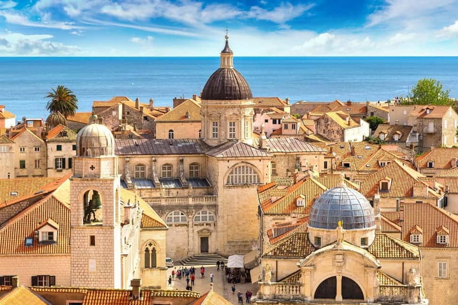 From Budva: Dubrovnik Guided Tour with Free Time - Dubrovnik’s Old Town with a local guide: your 1-hour head start