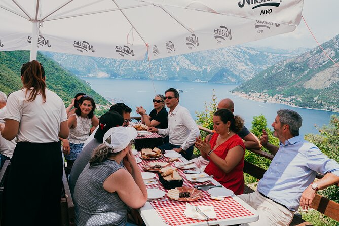 Kotor Jeep Tour: Hidden Stone Village & Food Tasting - Verige and Perast: the bay’s tight passage and the islands’ perfect framing