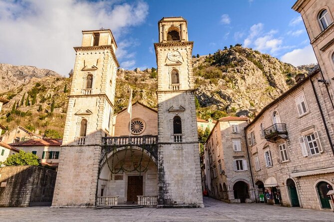 Kotor private cooking class with lunch and Old town guided tour - Key things that make this Kotor day work