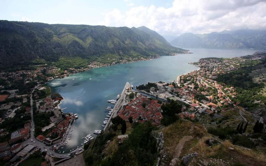 Montenegro & Bosnia 2 Countries in 1 Day Tour from Dubrovnik - Kotor Old City: Venetian lanes, cathedral options, and crowd reality