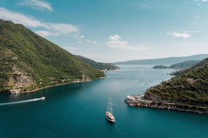 Perast and Our Lady of the Rocks 1,5 hours tour - ticket tour - Our Lady of the Rocks: The Island Stop You Came For