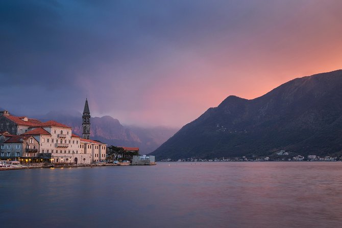 Perast & Our Lady of the Rocks 1,5 hours private tour - Tre Sorelle Palace in Prčanj: Gothic style and a love-story you can ask about
