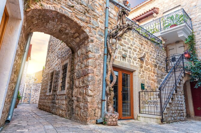 Private Guided Tour in Budva Sveti Stefan - Price and value: what $319.39 per group really buys
