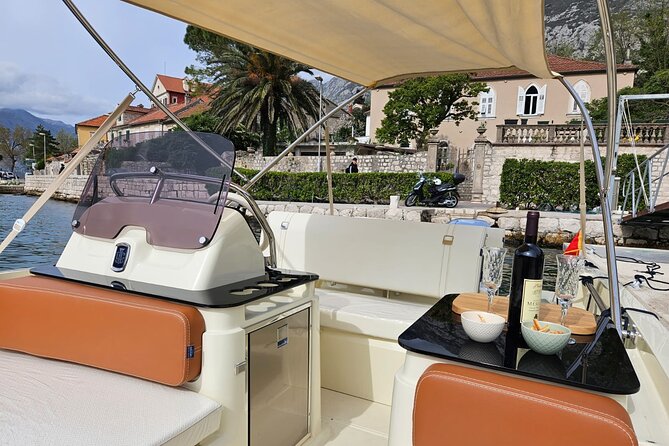 Private Lux 3.5h Speedboat Our Lady of the Rock and Blue Cave - Boat Comfort, Skipper Style, and Why the Crew Makes the Difference