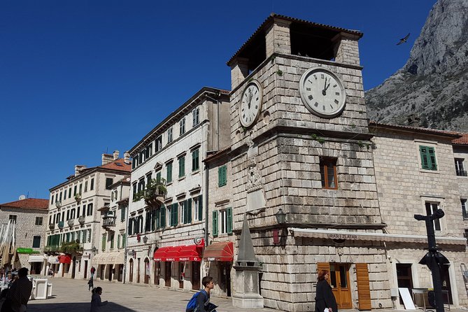 Private Walking tour with Wine and Food - Meeting at Sea Gate and Getting Oriented Fast