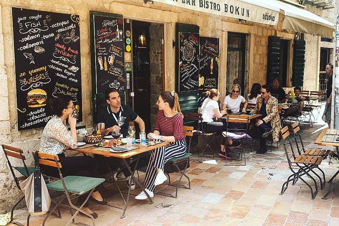 Private Walking tour with Wine and Food - Trg Sv. Tripuna Lunch: Mussels in Buzara Sauce and Time to Chat