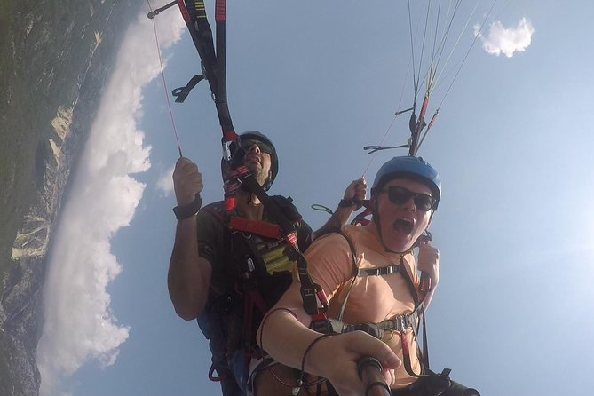 Tandem paragliding in Budva /All-inclusive - What the experience actually feels like: from check-in to takeoff