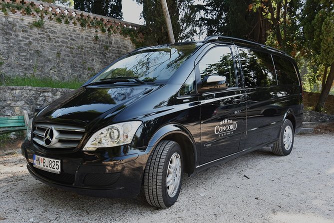 Transfer Portonovi / Herceg Novi to Dubrovnik Old Town - Wi‑Fi on a Short Ride: Small Perk, Real Use